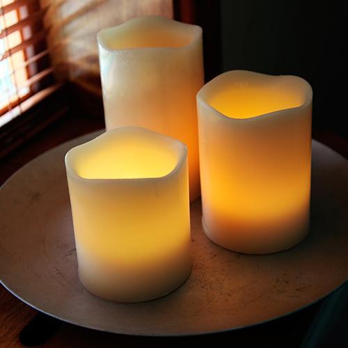 Свеча светильник LED 3 белых свечи d9х9/12/15см меняющие цвет RGB пульт ДУ на 7 батарейках ААА-CR2025 6/18ч таймер indoor