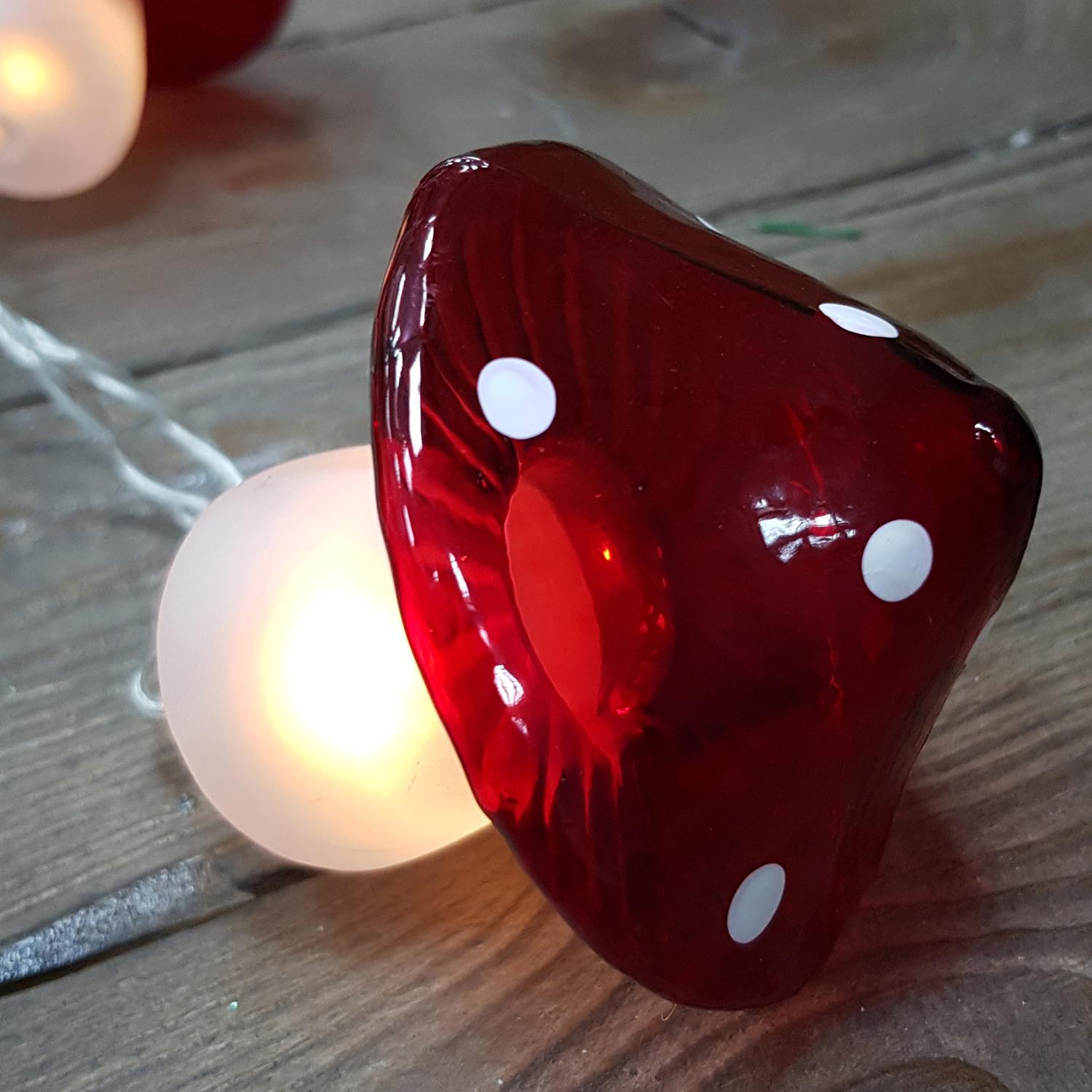 Светильник светодиод Мухоморы 5диодов на батарейке