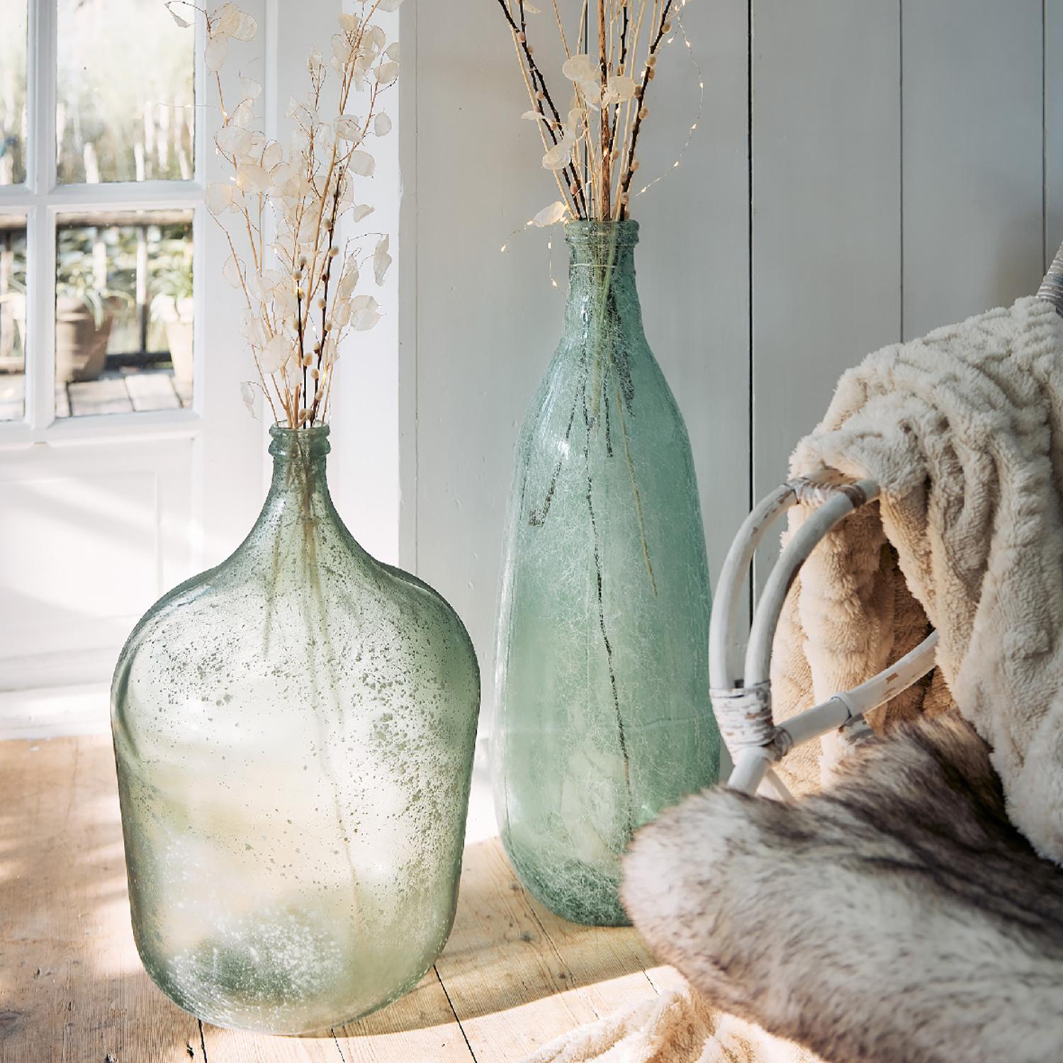 Декор Ваза-бутыль античная стекло голубая d27х42см