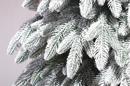 Елка  2,4м Jacqueline (Жаклин) заснеженная на ножке  d0,92м 560 веток PE100%