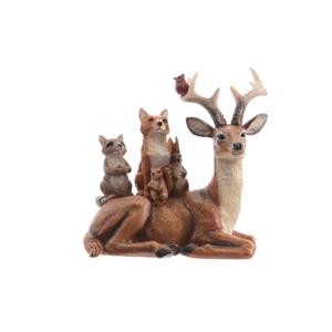Декорация Олень лежащий с птицами и зверюшками на спине 9,5х14х15см