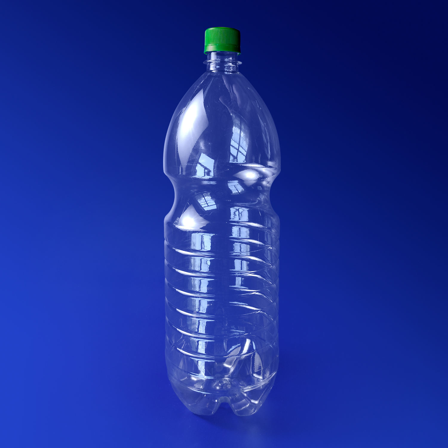 Бутылка 2000 мл PET  прозрачная с крышкой диаметр горловины 2,8см h35,0см диаметр дна 9,0см